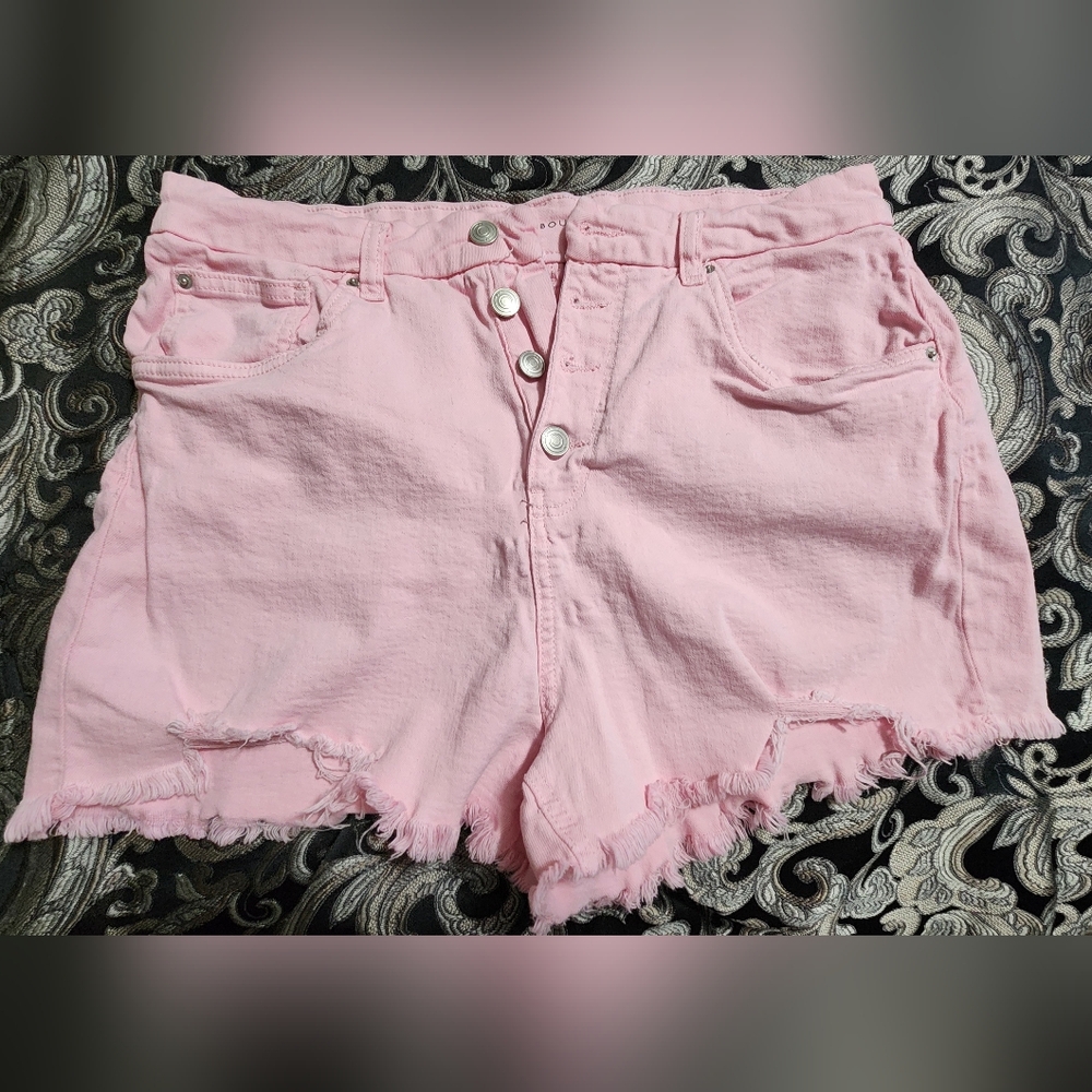 No Boundaries Pink High Waist Frayed Shorts